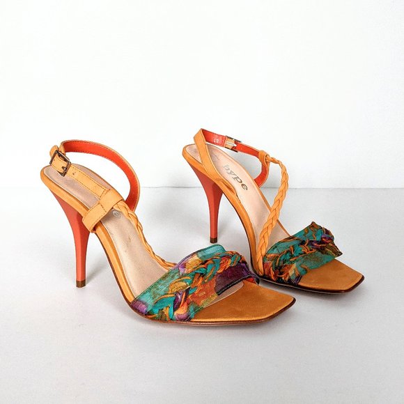 Hype Heeled Leather Sandals - Picture 5 of 15
